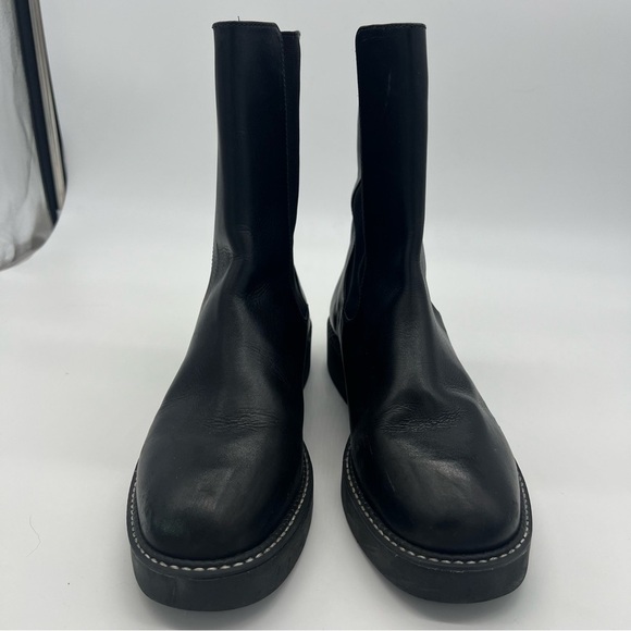 Schutz Kasey Leather Black Pull On Round Toe Chelsea Boots Womens Size 10 - Picture 2 of 9